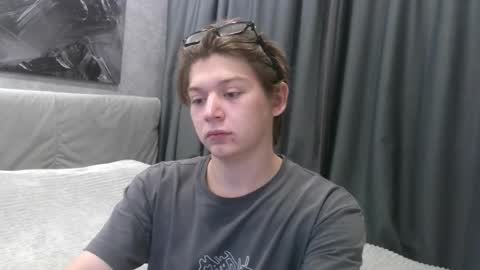 ausxuw online show from 26, 9, 2025