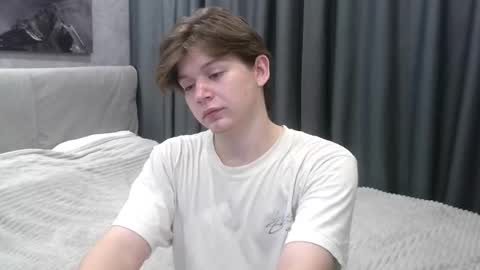 ausxuw online show from 4, 10, 2025