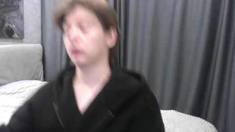 ausxuw online show from 17, 10, 2025