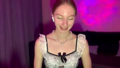 Annie online show from 9, 9, 2025