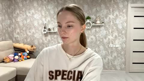 Annie online show from 8, 10, 2025