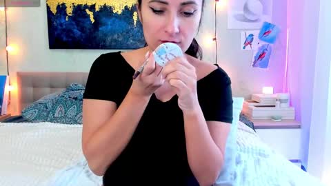 Ava online show from 25, 2, 2025