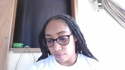 Snapshot of ava_f0xy chatting on 15, 2, 2025 Ava Jordana online show from 15, 2, 2025