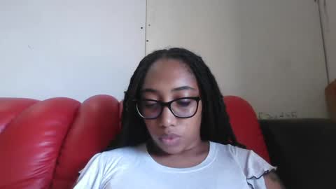 Snapshot of ava_f0xy chatting on 17, 2, 2025 Ava Jordana online show from 17, 2, 2025