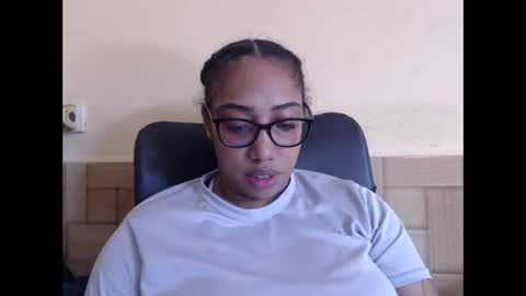 Snapshot of ava_f0xy chatting on 15, 9, 2025 Ava Jordana online show from 15, 9, 2025