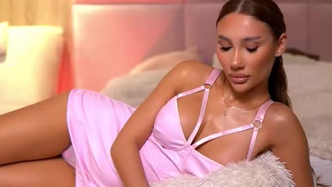 Ava online show from 24, 9, 2025