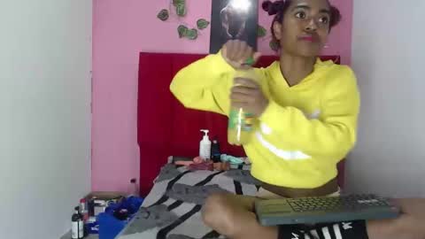 Snapshot of avalericherrycm101 chatting on 24, 2, 2025 avalericherrycm101 online show from 24, 2, 2025