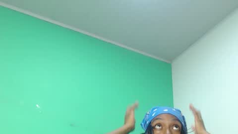 Snapshot of avalericherrycm101 chatting on 2, 11, 2025 avalericherrycm101 online show from 2, 11, 2025