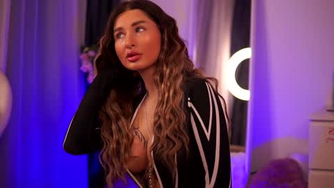 Carina online show from 19, 1, 2025