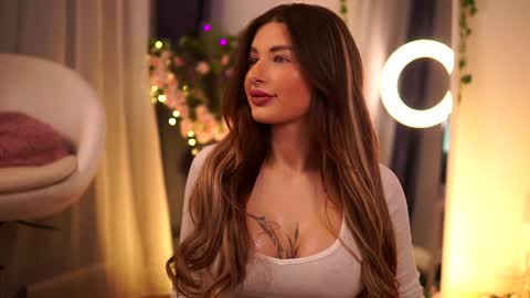 Carina online show from 30, 1, 2025