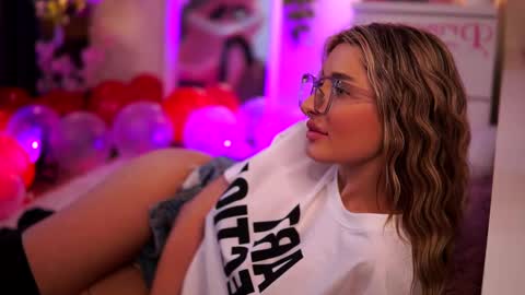 Carina online show from 13, 2, 2025