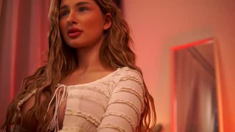 Carina online show from 6, 3, 2025