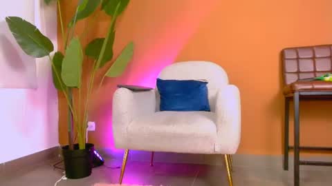Hi im aqua is nice with me online show from 25, 6, 2026