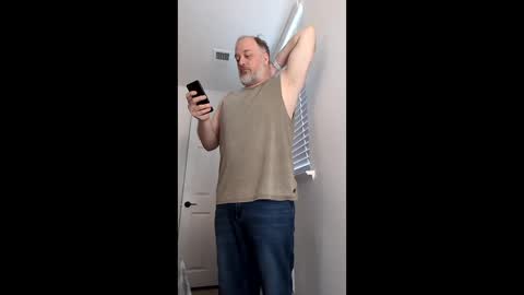 Snapshot of averagegreg chatting on 8, 5, 2026 Greg online show from 8, 5, 2026