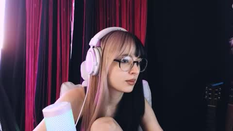 Avriel online show from 25, 3, 2026