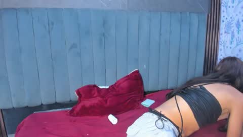 Snapshot of avi_thomsonn chatting on 13, 2, 2026 avi_thomsonn online show from 13, 2, 2026