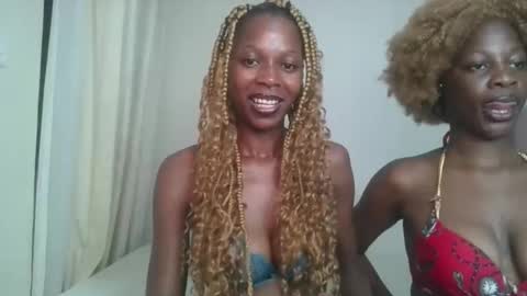 Snapshot of avian_babe chatting on 14, 12, 2025 Avian online show from 14, 12, 2025