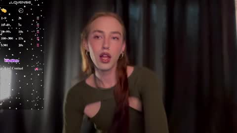 avril_pearly_ online show from 4, 5, 2026