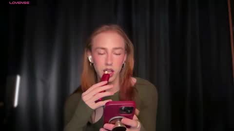 avril_pearly_ online show from 22, 5, 2026