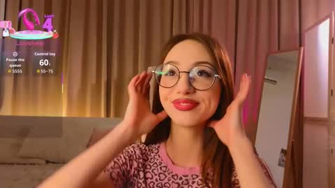 Avril online show from 22, 12, 2025