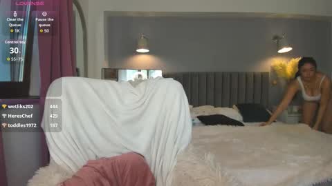 Snapshot of awesome_jolie chatting on 22, 9, 2025 Jolie online show from 22, 9, 2025