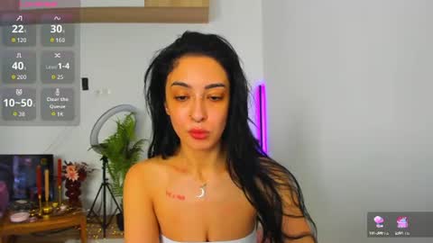 Jolie online show from 5, 8, 2026