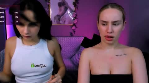 Snapshot of awesomemonica chatting on 11, 10, 2025 monica online show from 11, 10, 2025