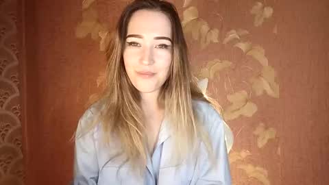 Snapshot of awora_wolf chatting on 18, 9, 2025 Awora Wolf online show from 18, 9, 2025