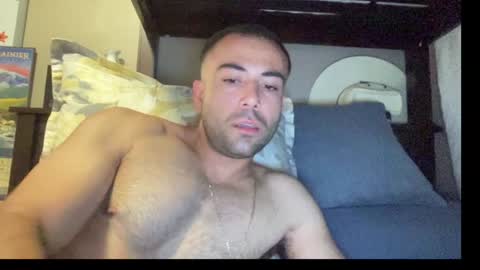 Snapshot of axel101101 chatting on 12, 7, 2026 Axel Palacios online show from 12, 7, 2026