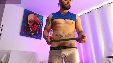 Independiente Model online show from 29, 4, 2026