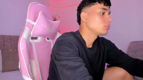 Snapshot of axel_cody_ chatting on 25, 7, 2026 AXEL online show from 25, 7, 2026