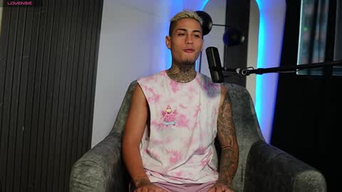 Snapshot of axel_villa chatting on 9, 12, 2024 Agustin online show from 9, 12, 2024