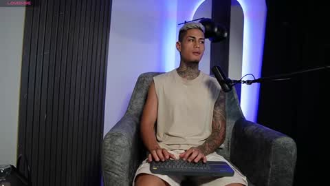 Snapshot of axel_villa chatting on 18, 12, 2024 Agustin online show from 18, 12, 2024