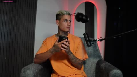 Snapshot of axel_villa chatting on 26, 12, 2024 Agustin online show from 26, 12, 2024