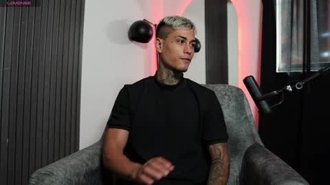 Snapshot of axel_villa chatting on 14, 1, 2025 Agustin online show from 14, 1, 2025