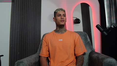 Snapshot of axel_villa chatting on 15, 1, 2025 Agustin online show from 15, 1, 2025