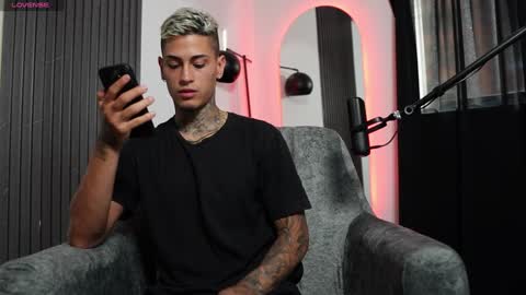 Snapshot of axel_villa chatting on 16, 1, 2025 Agustin online show from 16, 1, 2025