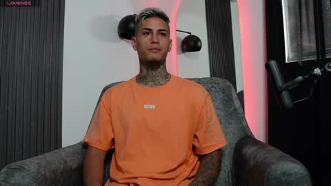 Snapshot of axel_villa chatting on 23, 1, 2025 Agustin online show from 23, 1, 2025