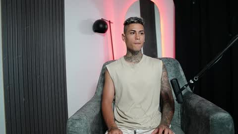 Snapshot of axel_villa chatting on 4, 2, 2025 Agustin online show from 4, 2, 2025