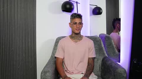 Snapshot of axel_villa chatting on 17, 2, 2025 Agustin online show from 17, 2, 2025