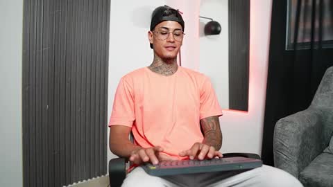 Snapshot of axel_villa chatting on 27, 2, 2025 Agustin online show from 27, 2, 2025