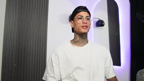 Snapshot of axel_villa chatting on 2, 3, 2025 Agustin online show from 2, 3, 2025