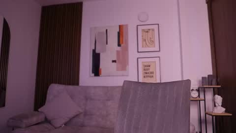 Snapshot of axel_villa chatting on 12, 9, 2025 Agustin online show from 12, 9, 2025