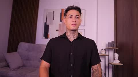 Snapshot of axel_villa chatting on 25, 9, 2025 Agustin online show from 25, 9, 2025