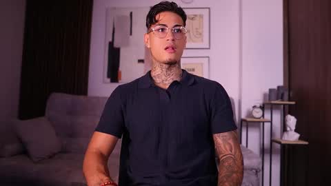 Snapshot of axel_villa chatting on 27, 9, 2025 Agustin online show from 27, 9, 2025