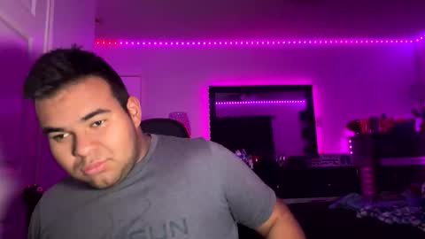 axelfigueroa2 online show from 15, 11, 2025