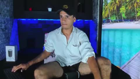 Axell Cross2 online show from 23, 1, 2025