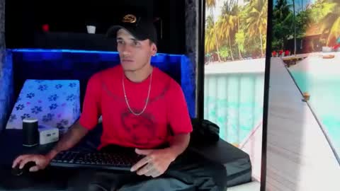 Axell Cross2 online show from 25, 1, 2025