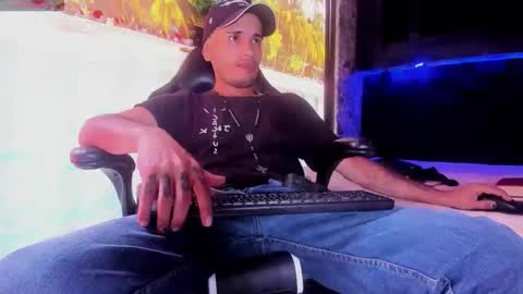 Axell Cross2 online show from 14, 3, 2026