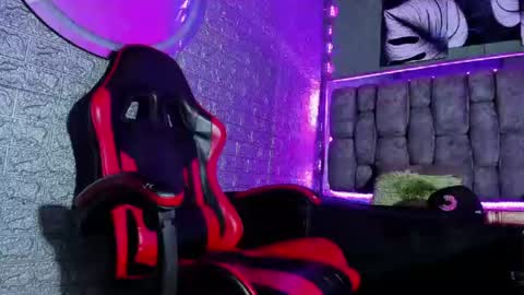 Axell Cross2 online show from 26, 6, 2026